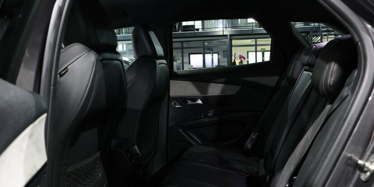 Peugeot 3008 2.0 BLUE-HDI 180 GT-LINE-SPORT / I-COCKPIT 138.000 km 15.555 &euro; Hamm 59077