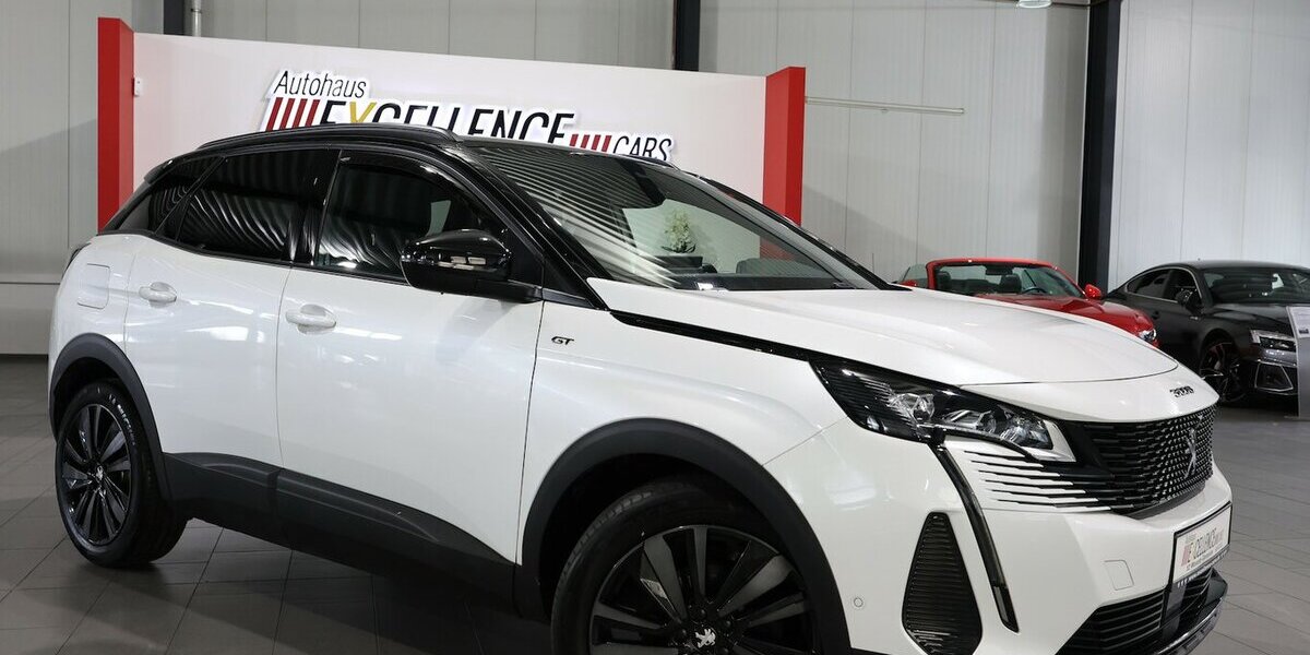 Peugeot 3008 BLUE-HDI GT-SPORT / WHITE & BLACK / SCHÖN 56.000 km 21.777 &euro; Hamm 59077