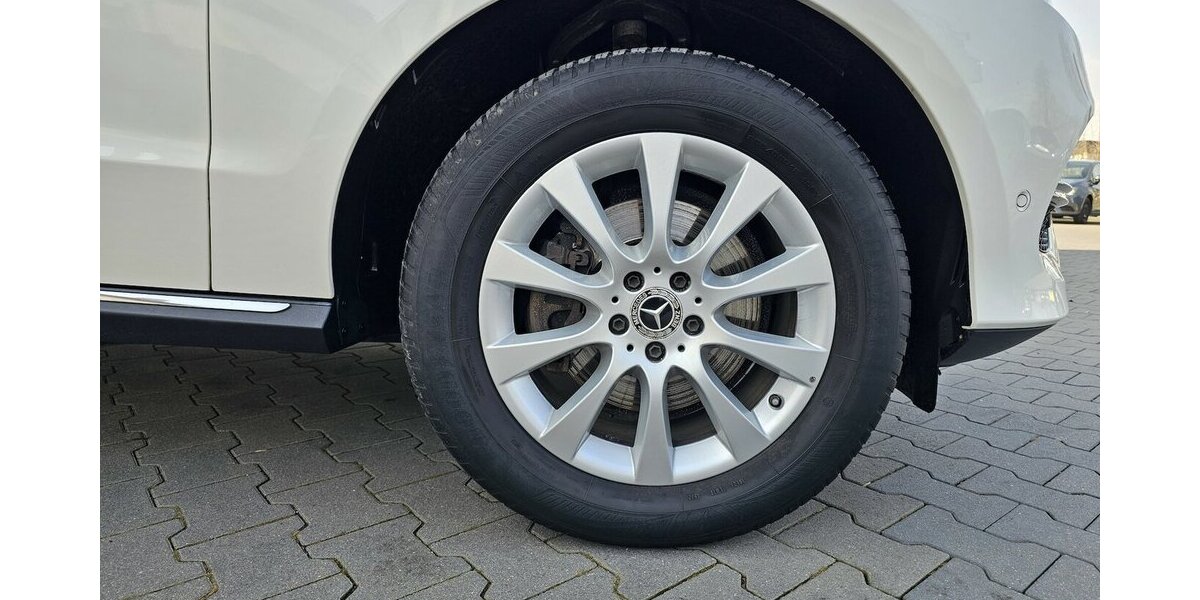 Mercedes-Benz GLE 350 d 4Matic LEDER NAVI AHK LED AUS 2.HAND 139.991 km 31.490 &euro; Löhne 32584