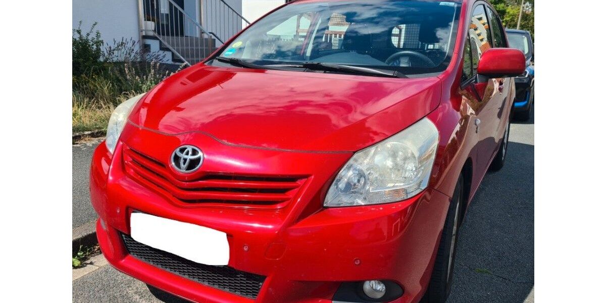 Toyota Verso 300.765 km 2.950 &euro; Erlangen 91058