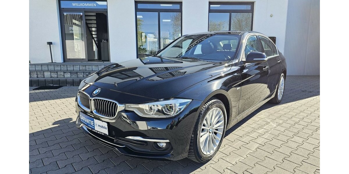 BMW 320d Luxury Line LEDER NAVI LED RFK AUS 1.HAND 53.750 km 22.790 &euro; Löhne 32584
