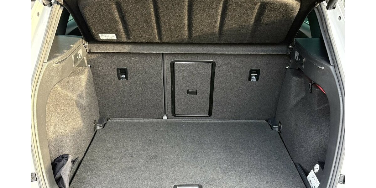 Seat Ateca Xcellence 4Drive 360°/PANO/STANDHZ/DAB/ACC 121.775 km 16.900 &euro; Villingen-Schwenningen 78054