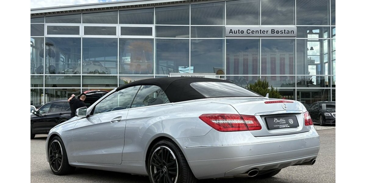 Mercedes-Benz E 350 CDI Cabrio BlueEfficiency NAVI/NACKENHZ 151.676 km 14.900 &euro; Villingen-Schwenningen 78054