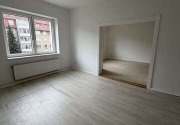 Wohnung Hannover List - 5 Zimmer, 121 m&sup2;, 1.100&euro; | Angebot:27313202