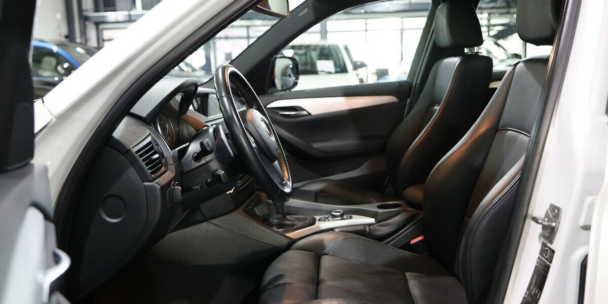 BMW X1 xDrive 25i BUSINESS SPORT SHADOW / PANORAMA / 115.000 km 11.777 &euro; Hamm 59077