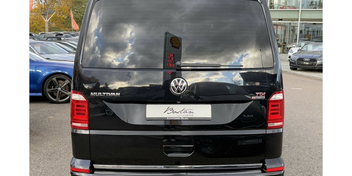 VW T6 Multivan GENERATION SIX/4x4/KAMERA/7-SITZER 231.260 km 24.900 &euro; Villingen-Schwenningen 78054