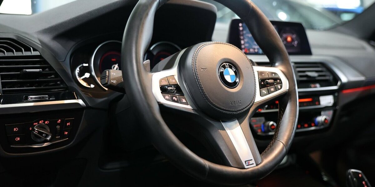 BMW X3 xDrive 30d M-SPORT SHADOW INNOVATION / TOP 164.000 km 27.993 &euro; Hamm 59077