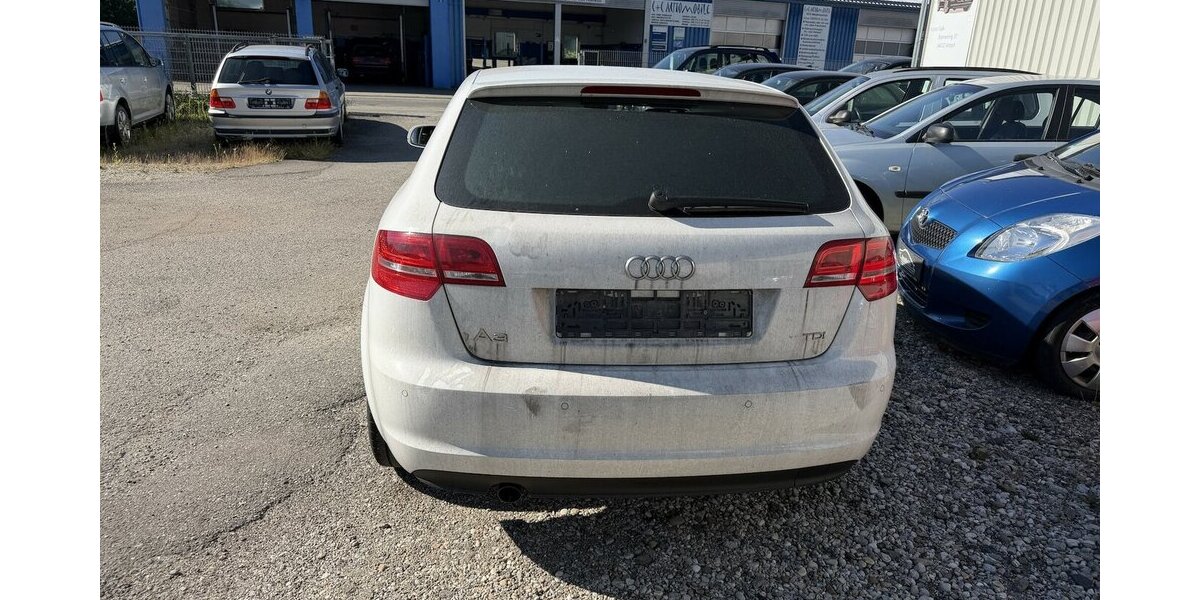 Audi A3 2.0 TDI Attraction Xenon SHZ Motorschaden 140.900 km 3.000 &euro; Altdorf 84032