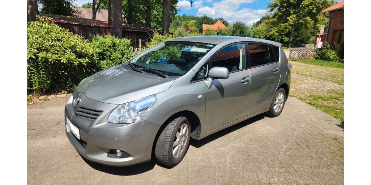Toyota Verso 186.255 km 6.700 &euro; Dahlem 21368