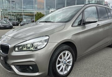 BMW 218 Active Tourer d ADVANTAGE/7-SITZER/AHK/KLIMA 179.900 km 11.900 &euro; Villingen-Schwenningen 78054