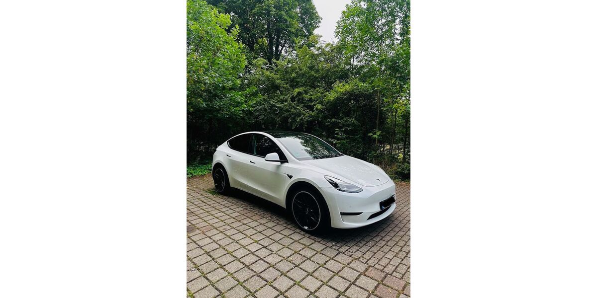 Tesla Model Y 66.200 km 39.500 &euro; Leipzig 04179