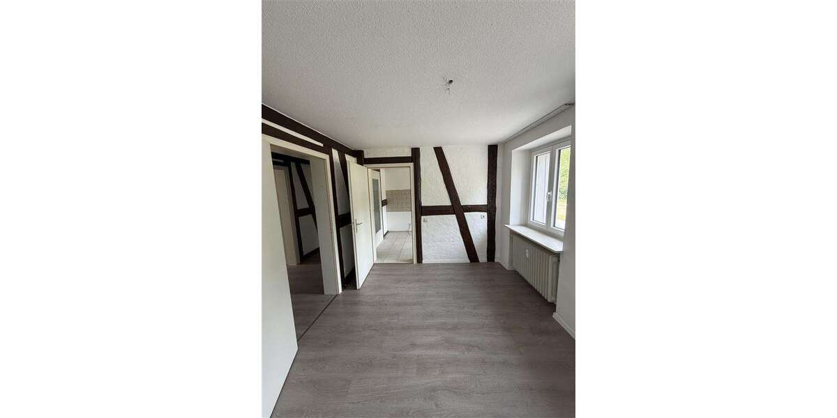 Etagenwohnung Engen-Neuhausen Neuhausen - 5 Zimmer, 112 m&sup2;, 1.100&euro; | Angebot:26837462