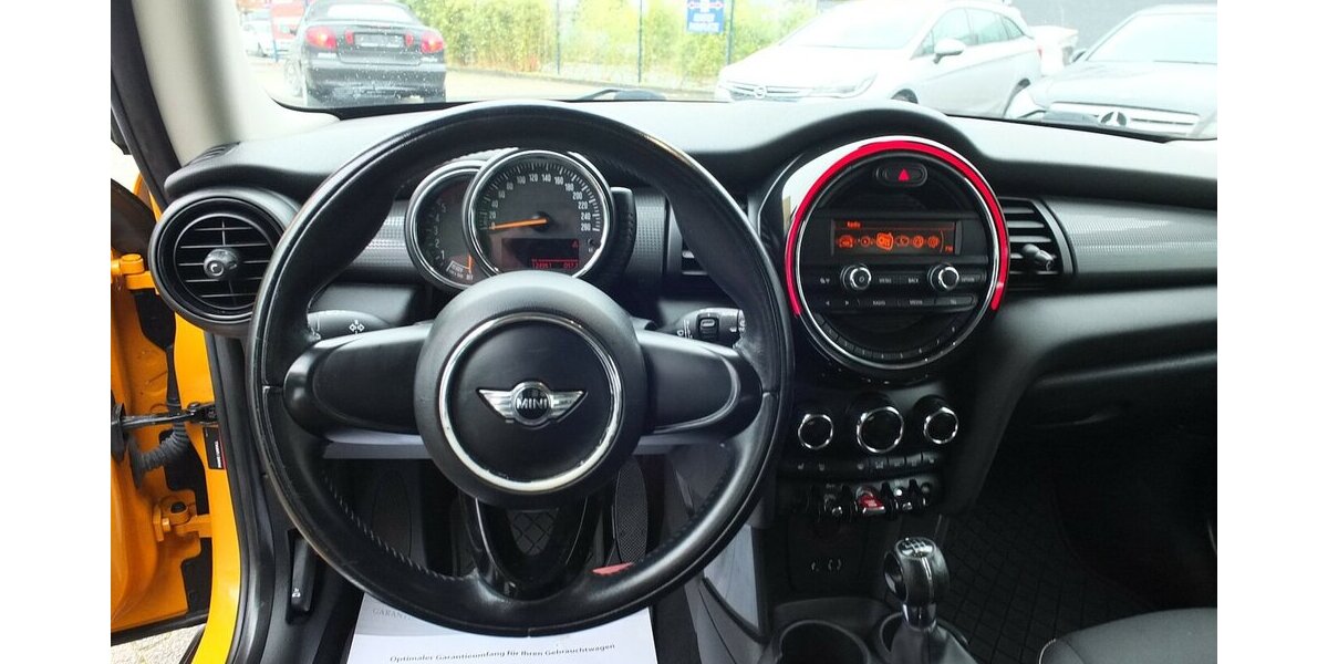 Mini One D WM26:KLIMAAUT PDC SITZHEIZUNG WINTERREIFEN 122.875 km 7.208 &euro; Köln 50858