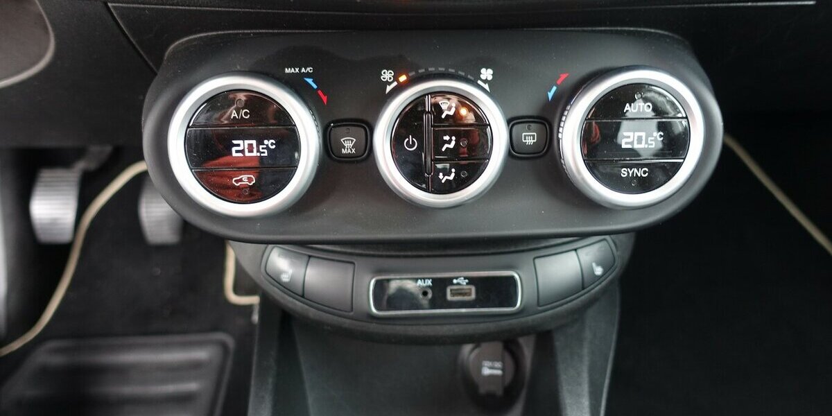 Fiat 500X Cross Plus Allrad Kamera PDC Alu 18´´ 214.000 km 7.950 &euro; Neumarkt/OPf 92318