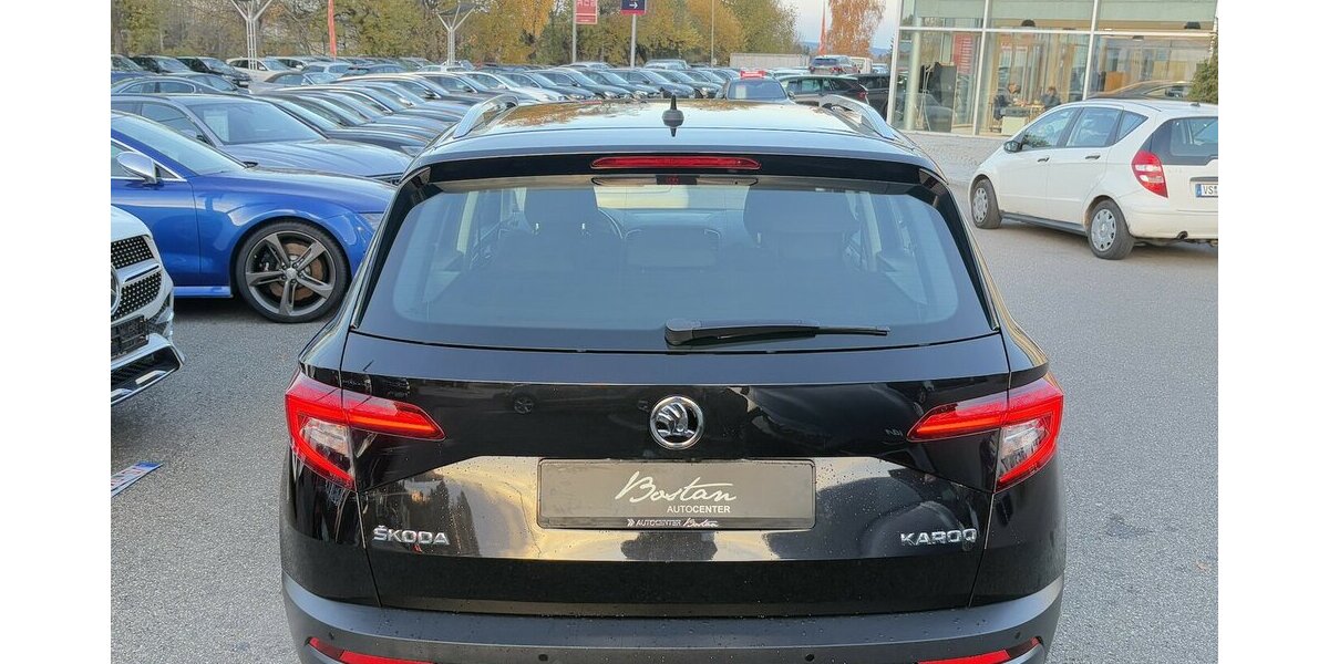 Skoda Karoq 1.5 TSI AMBITION/DSG/KAMERA/NAVI/PDC/DAB 163.970 km 14.900 &euro; Villingen-Schwenningen 78054