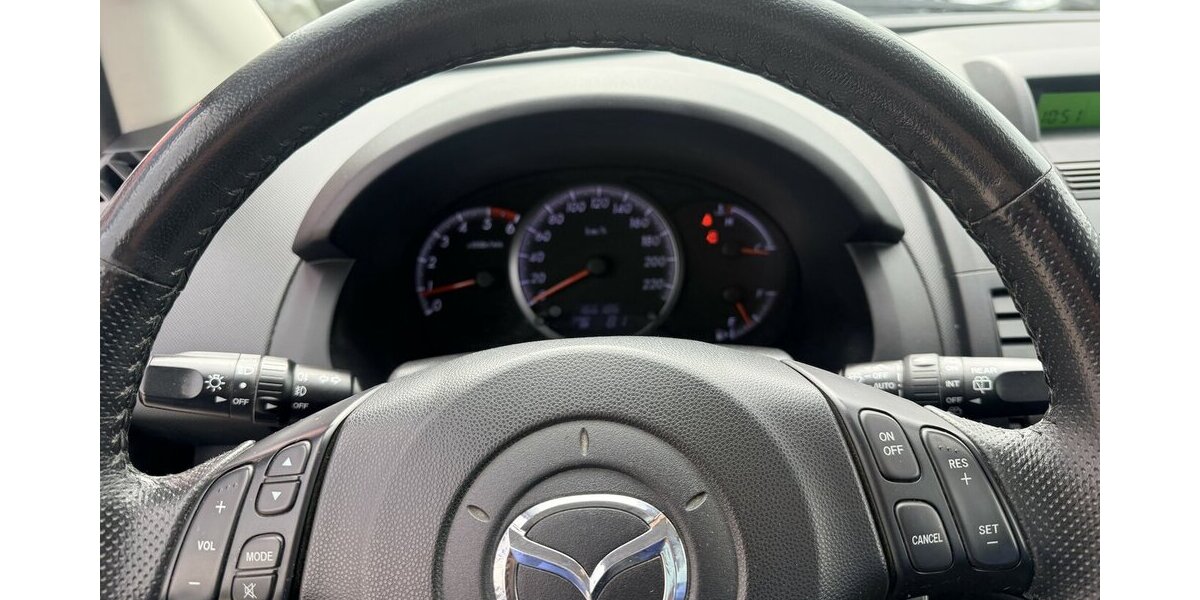 Mazda 5 2.0 CD Comfort 7-Sitzer Tempomat AHK PDC 166.000 km 2.990 &euro; Altdorf 84032