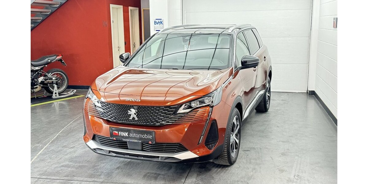 Peugeot 5008 GT 130 BlueHDi 1.Hand Panorama 7 Sitze 29.300 km 27.440 &euro; Lich 35423