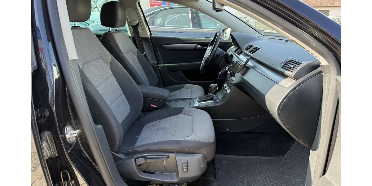 VW Passat Variant 2.0 TDI DSG 4Motion Kamera LED 198.100 km 9.300 &euro; Altdorf 84032