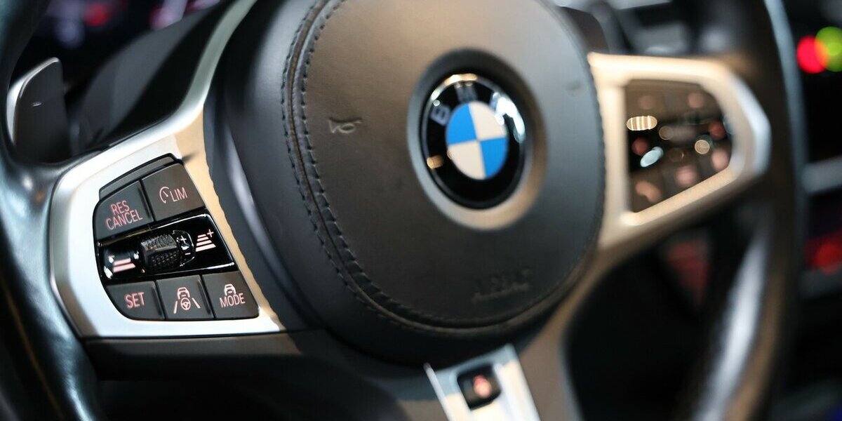 BMW 530d xDrive M-SPORT / SCHIEBEDACH,LASER,H/K,HUD 154.000 km 35.555 &euro; Hamm 59077