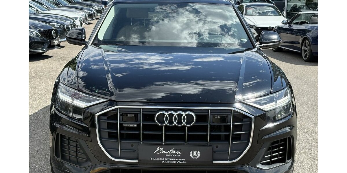 Audi Q8 50 TDI QUATTRO/ASSIST TOUR/VIRTUAL/ACC/AHK 181.351 km 34.800 &euro; Villingen-Schwenningen 78054