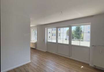 Wohnung Plauen Bärenstein - 1 Zimmer, 38 m&sup2;, 219&euro; | Angebot:27307095