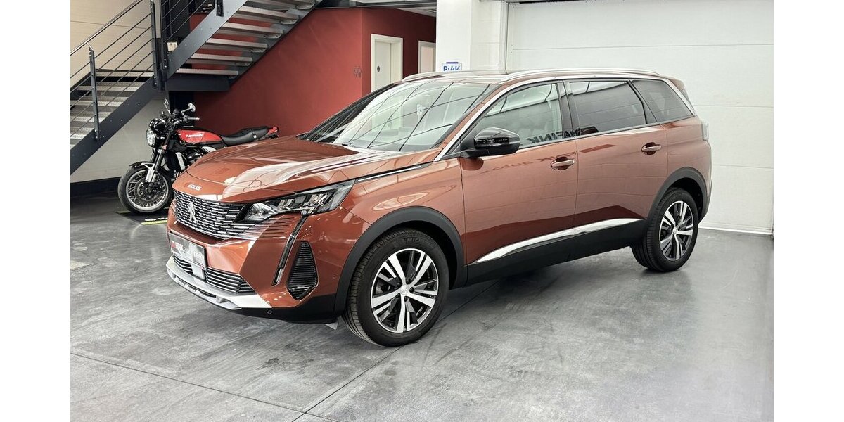 Peugeot 5008 Puretech 130 Allure 1.Hand 7 Sitze Carplay 23.100 km 23.890 &euro; Lich 35423
