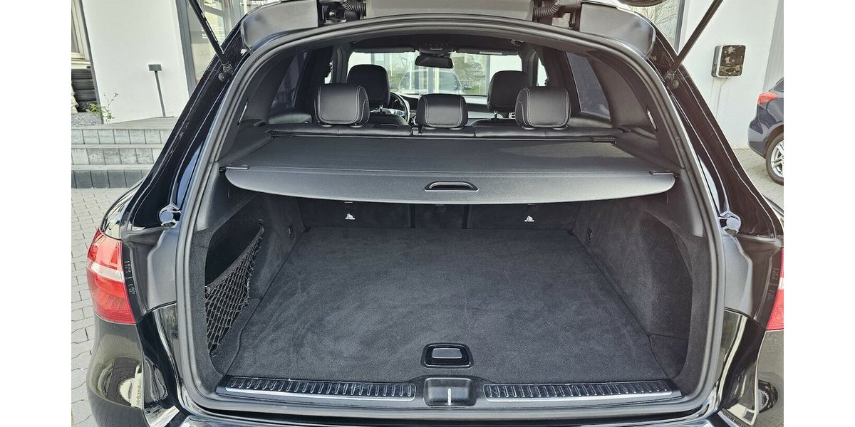 Mercedes-Benz GLC 250 d 4M AMG Line LED NAVI KAMERA TEILLEDER 109.490 km 29.490 &euro; Löhne 32584