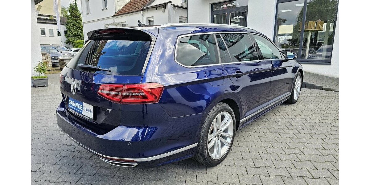 VW Passat Variant 2.0 TDI 4M Highline R-Line 360° 128.350 km 20.990 &euro; Löhne 32584
