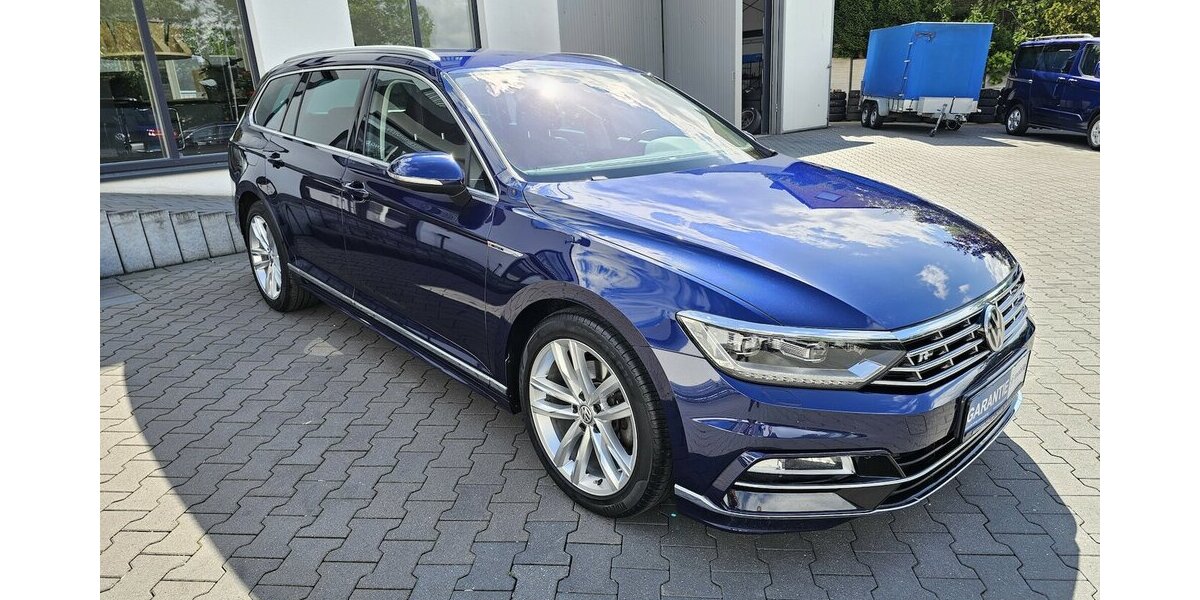 VW Passat Variant 2.0 TDI R-Line 4M Highline 360° 128.350 km 20.990 &euro; Löhne 32584