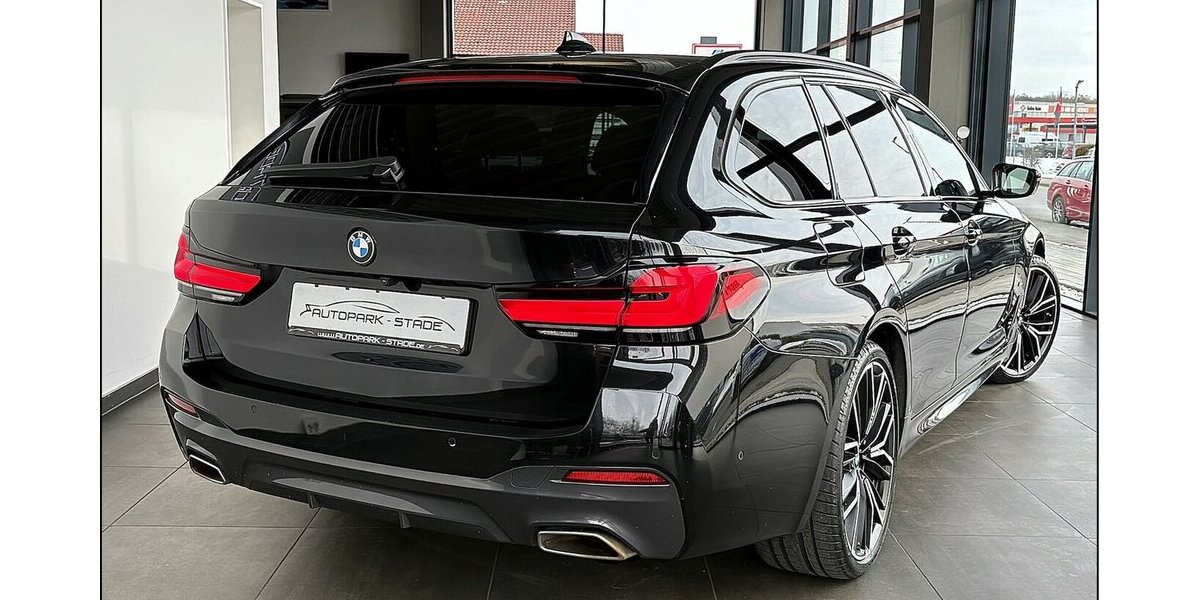 BMW 520xd M Sport ACC Laser Pano Live SoftCl. B/W 159.000 km 27.499 &euro; Stade 21682