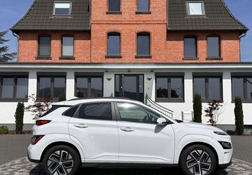 Hyundai KONA Elektro 48.505 km 26.450 &euro; Rotenburg Lispenhausen 36199
