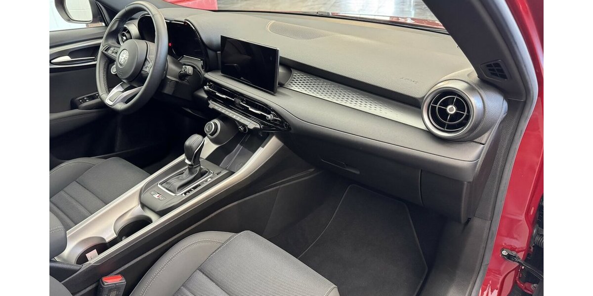 Alfa Romeo Tonale 1.6 VGT-D Sprint ACC Sitzheizung 12.300 km 20.740 &euro; Lich 35423