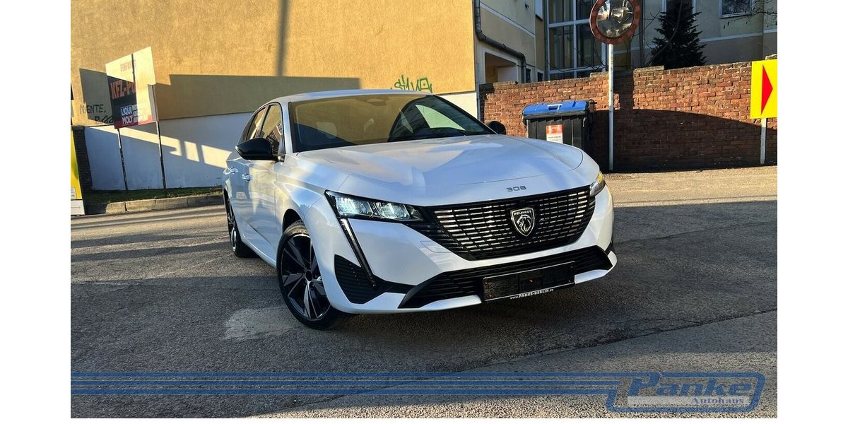 Peugeot 308 Allure EAT8*NAV*Carplay*LED*360°*Cockpit 150.000 km 14.990 &euro; Berlin 13187