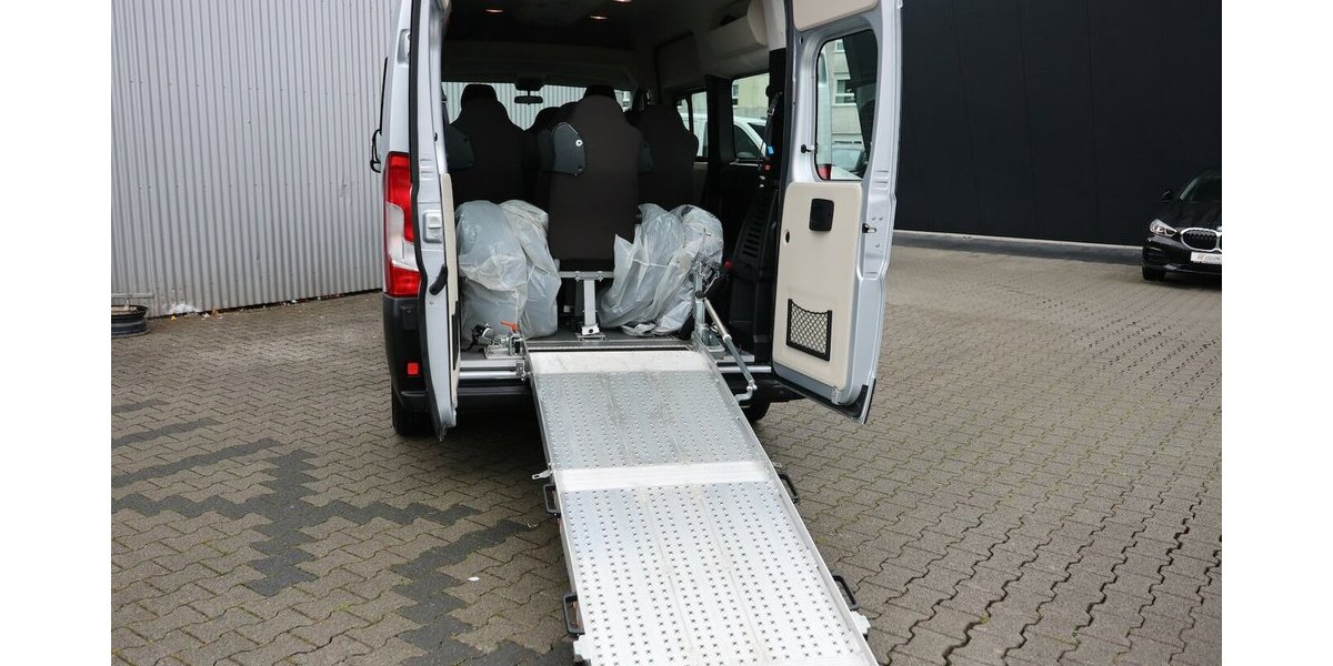 Fiat Ducato 2.3 140 MJT L2H2 / 9-SITZER / ROLLSTUHL 17.000 km 33.333 &euro; Hamm 59077