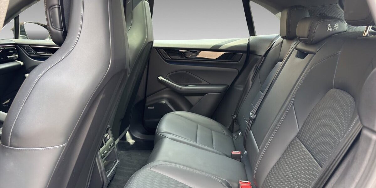 Porsche Macan 4S Bose Pano Volleder Sitzklim 0,25% 7.998 km 88.500 &euro; Wuppertal 42327