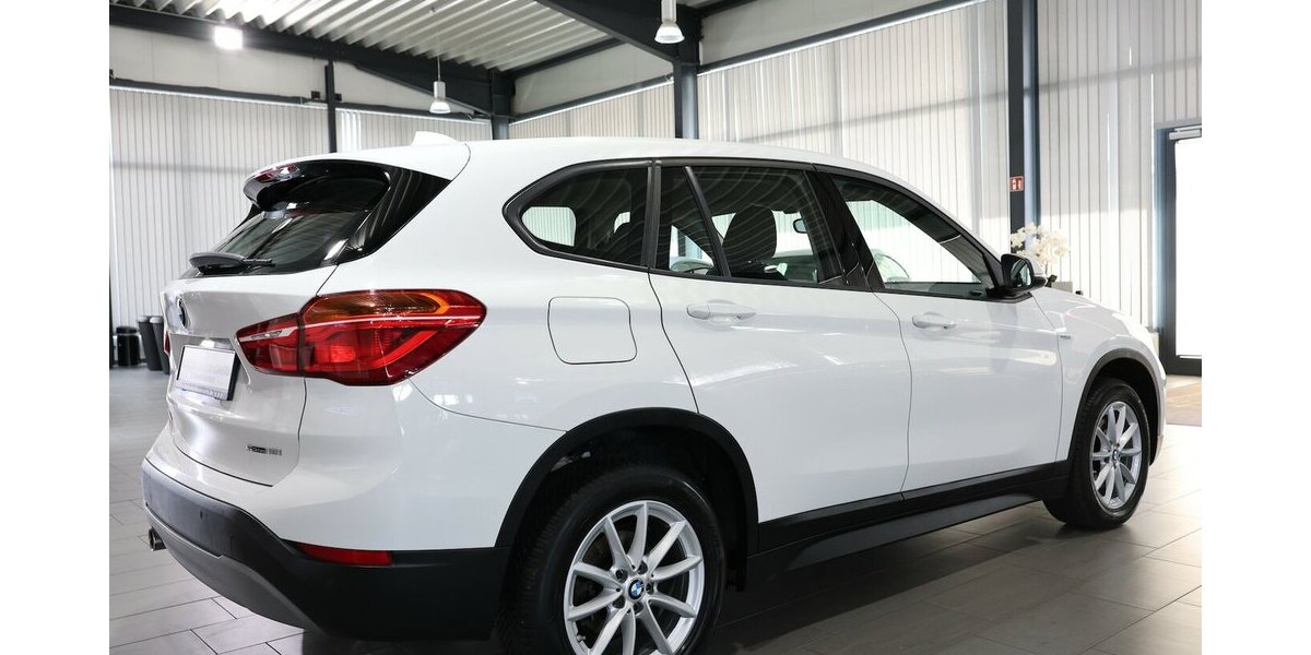 BMW X1 sDrive 18i Advantage WHITE / AUTOMATIK / 89.000 km 16.331 &euro; Hamm 59077