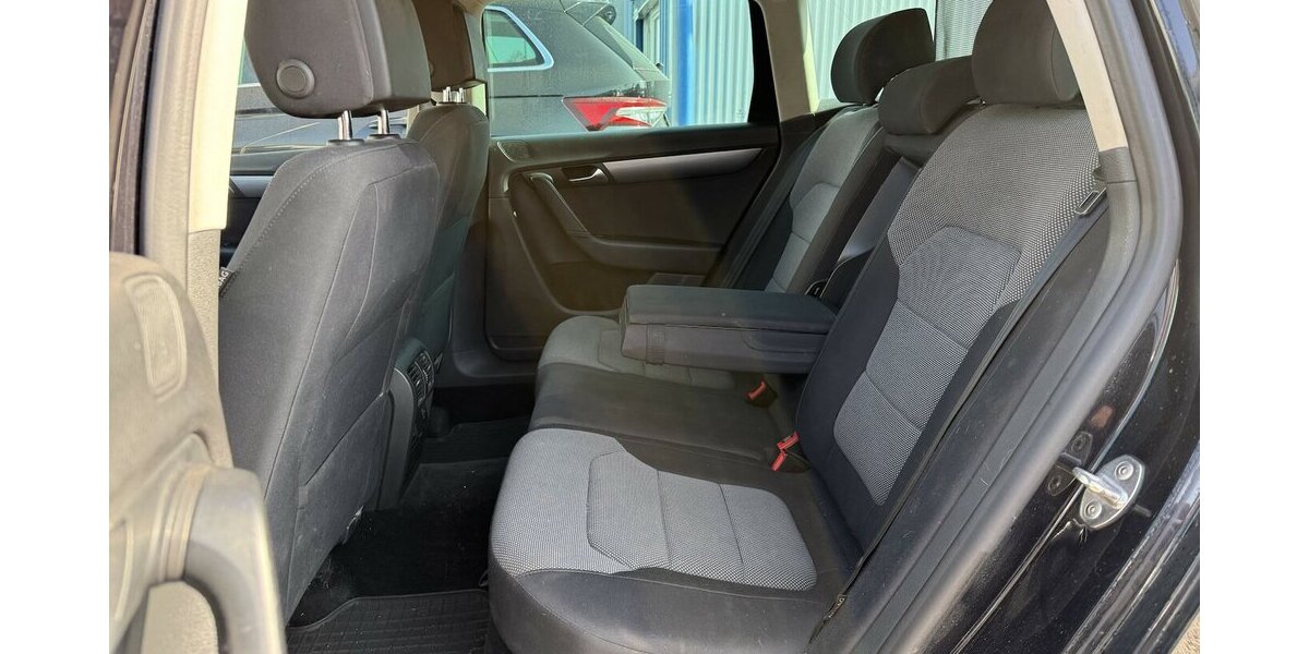 VW Passat Variant 2.0 TDI DSG 4Motion Kamera LED 198.100 km 9.300 &euro; Altdorf 84032
