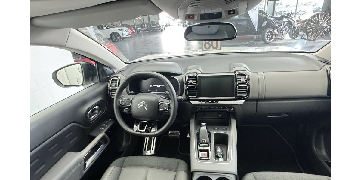 Citroen C5 Aircross 130 EAT 8 Shine Pack Panoramadach 27.120 km 18.760 &euro; Lich 35423