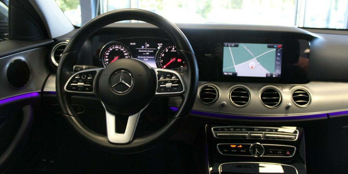 Mercedes-Benz E 300 e 9G-TRONIC Avantgarde 86.739 km 25.780 &euro; Euskirchen 53881
