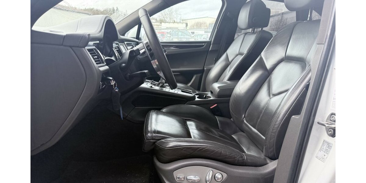 Porsche Macan S Diesel Panorama Standheizung LED AHK 188.100 km 16.900 &euro; Altdorf 84032
