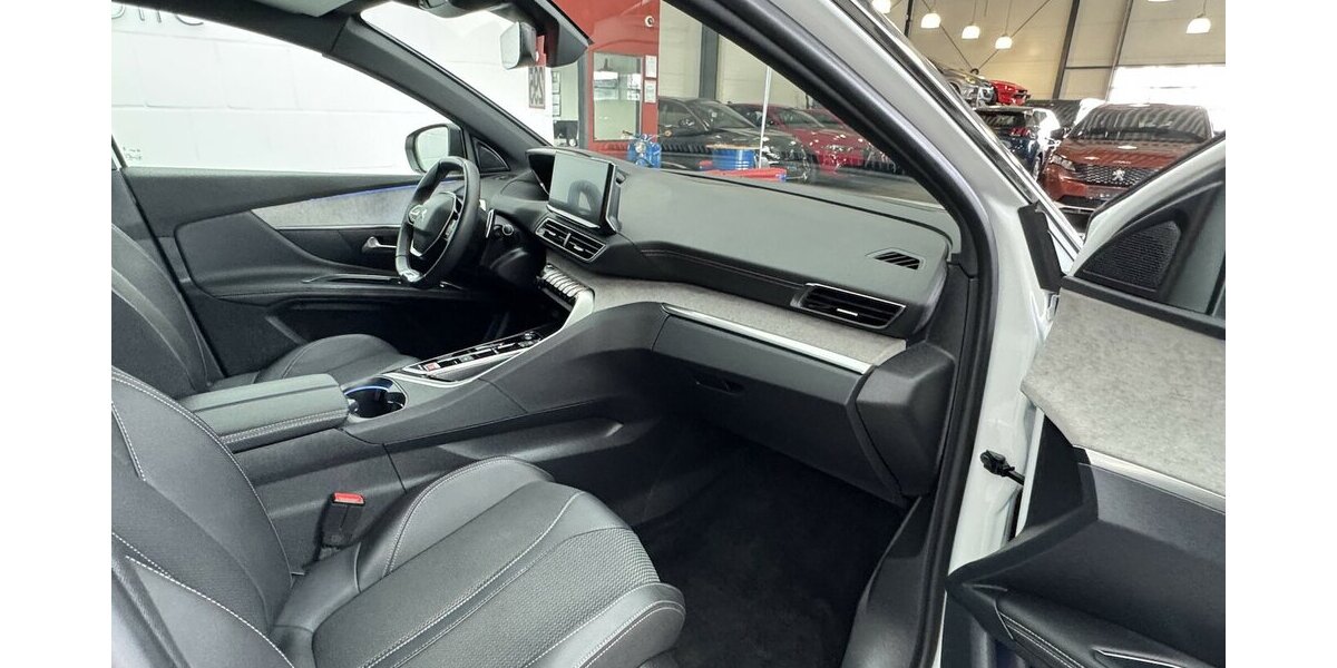 Peugeot 3008 GT 130 Puretech EAT8 1.Hand FULL LED 35.016 km 20.830 &euro; Lich 35423