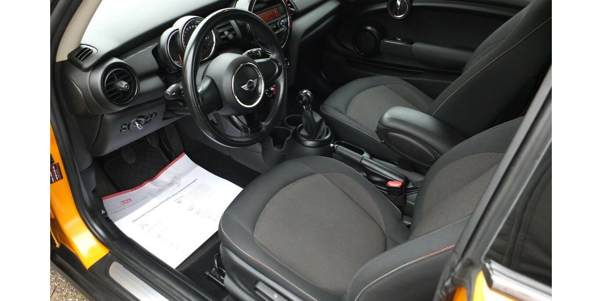 Mini One D WM26:KLIMAAUT PDC SITZHEIZUNG WINTERREIFEN 122.875 km 7.208 &euro; Köln 50858