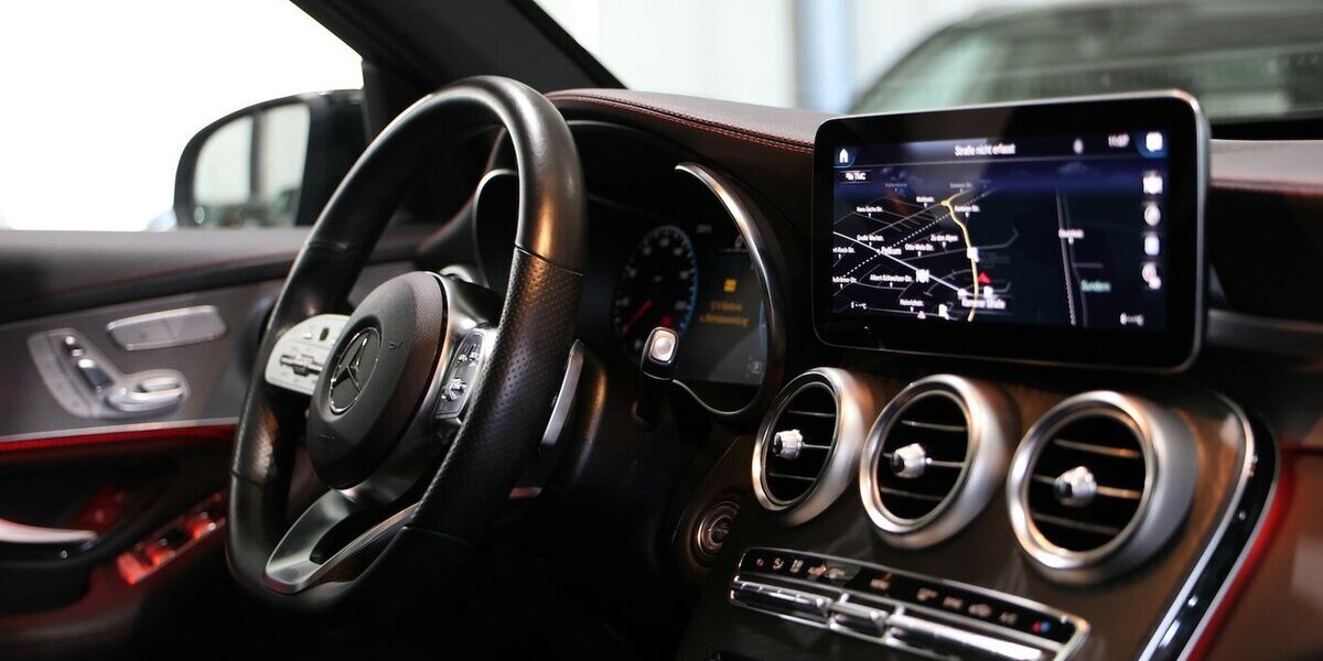 Mercedes-Benz GLC 220 d 4Matic AMG-LINE-PLUS MATT / PANORAMA 26.000 km 48.777 &euro; Hamm 59077