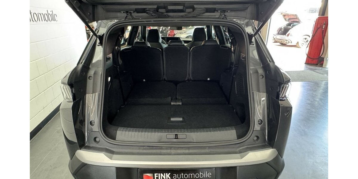 Peugeot 5008 145 Mild Hybrid Allure7 Sitzer LED CAM 30.800 km 27.520 &euro; Lich 35423
