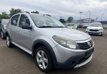 Dacia Sandero 1.6 Stepway/Navi/Klima 122.100 km 3.290 &euro; Frankfurt 60386
