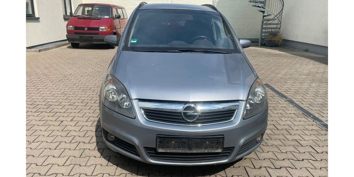 Opel Zafira 200.000 km 1.499 &euro; Frankfurt 60326