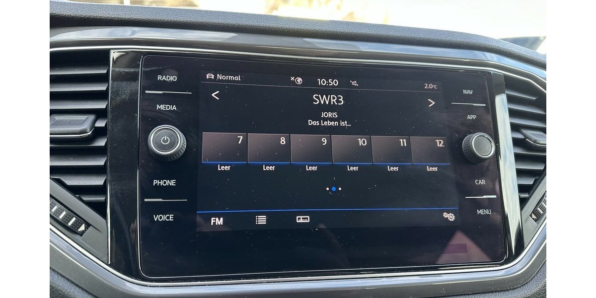 VW T-Roc IQ.DRIVE LED Navi PDC SHZ 127.074 km 16.900 &euro; Mainz 55122