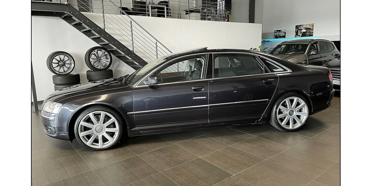 Audi A8 3.0 TDI qu Lang GSD Massage AHK ACC Softcl TV 215.000 km 11.999 &euro; Stade 21682