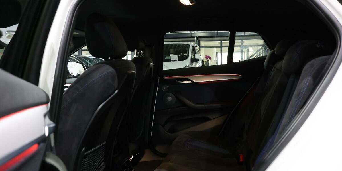 BMW X2 M35i xDrive M-SPORT WHITE / HEAD-UP / LED 114.000 km 23.888 &euro; Hamm 59077