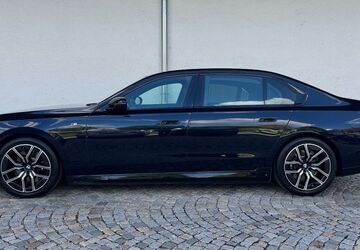 BMW i7 17.061 km 96.490 &euro; München 81245